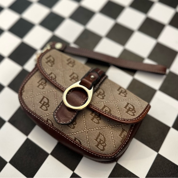 DOONEY AND BOURKE BROWN MONOGRAM LOGO WRISTLET WALLET POUCH - Picture 5 of 12